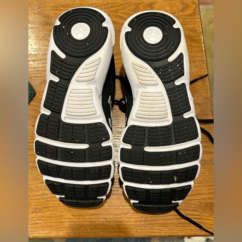 Under Armor Charged Assert With Deluxe Foam Liner. - image 2